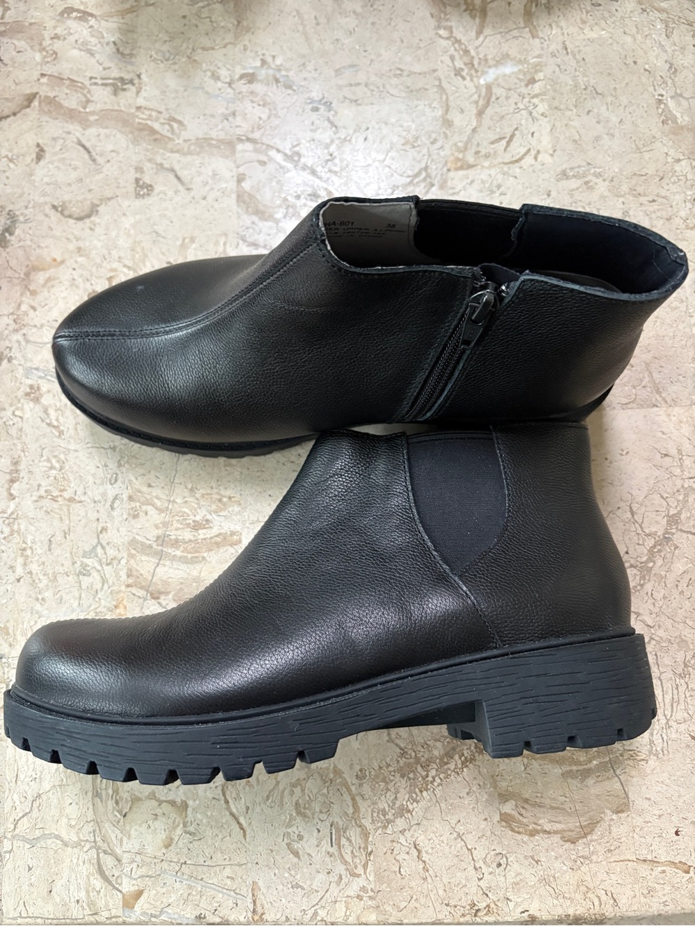 Alegria Shayne Bootie Black Leather Back Zipper Size 38